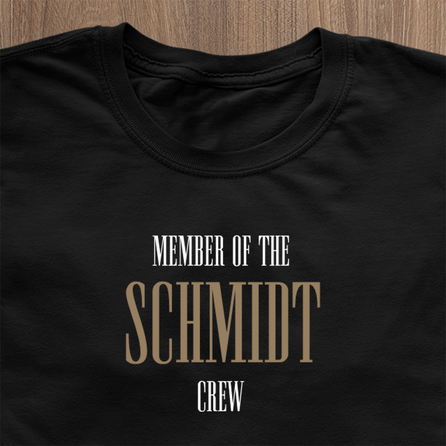 Member vun der "Familljennumm" Crew Männer T-Shirt - Benotzerdefinéiert Familljenumm